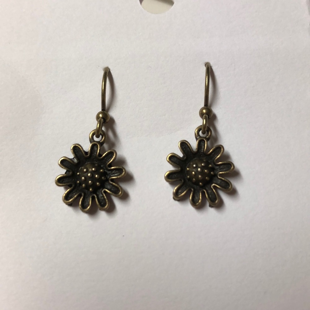Handmade ❤️ Bronze Flower Earrings